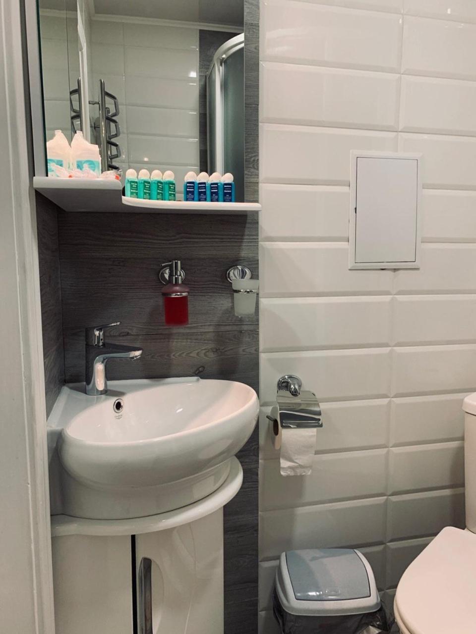 לבוב Modern Chaikovskogo Apartment מראה חיצוני תמונה